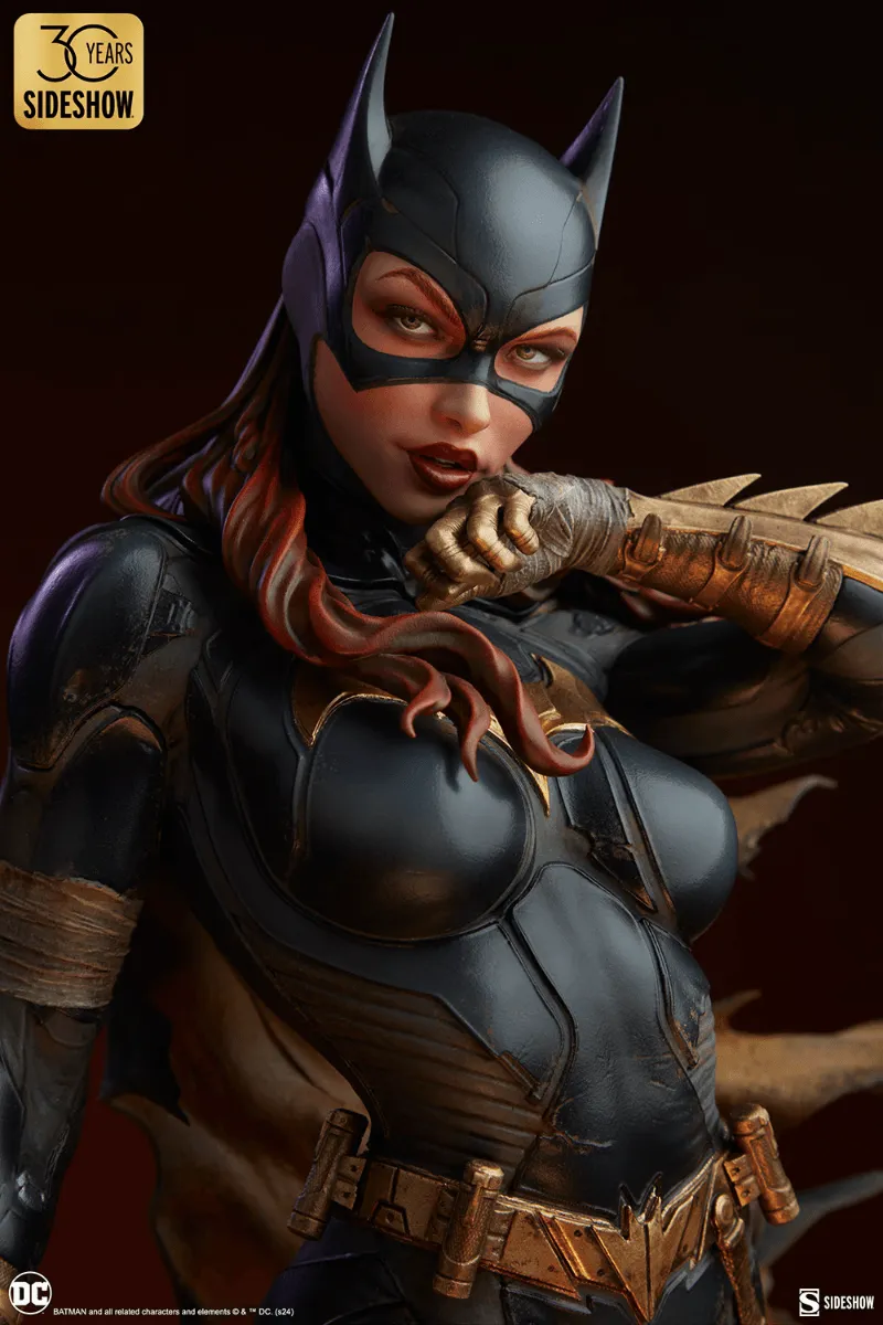 Batman - Batgirl Premium Format Statue - Image 2