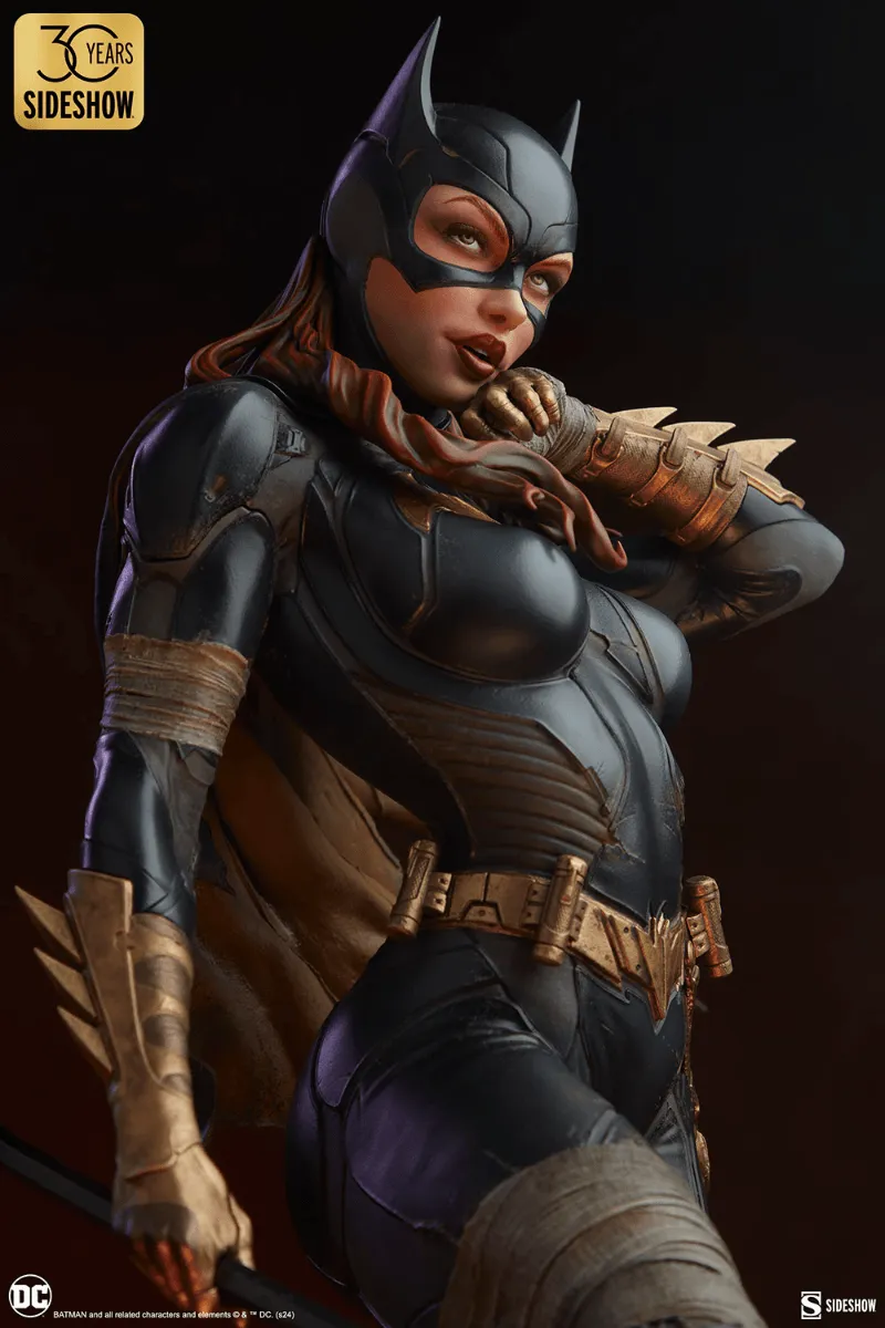 Batman - Batgirl Premium Format Statue - Image 4