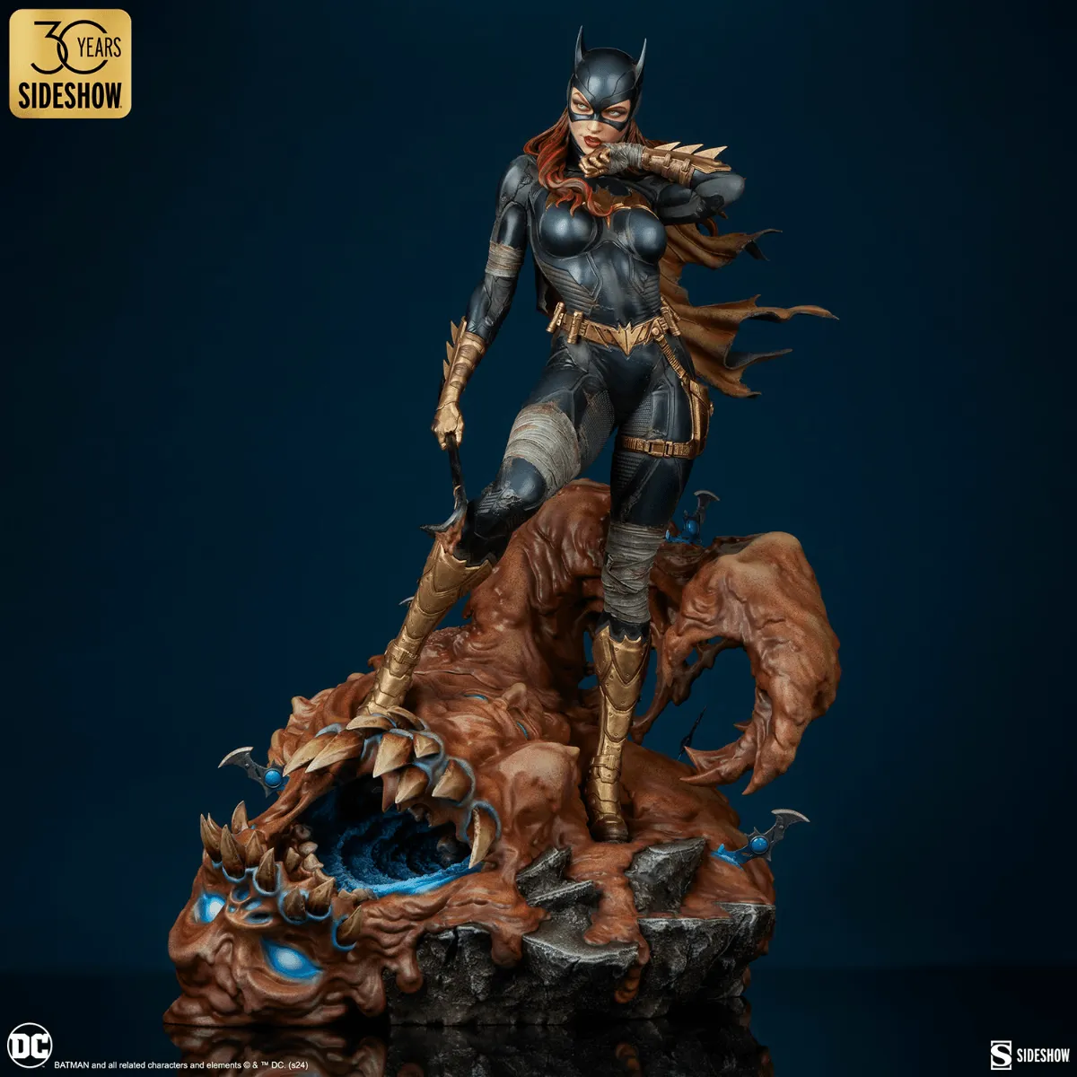 Batman - Batgirl Premium Format Statue - Image 6
