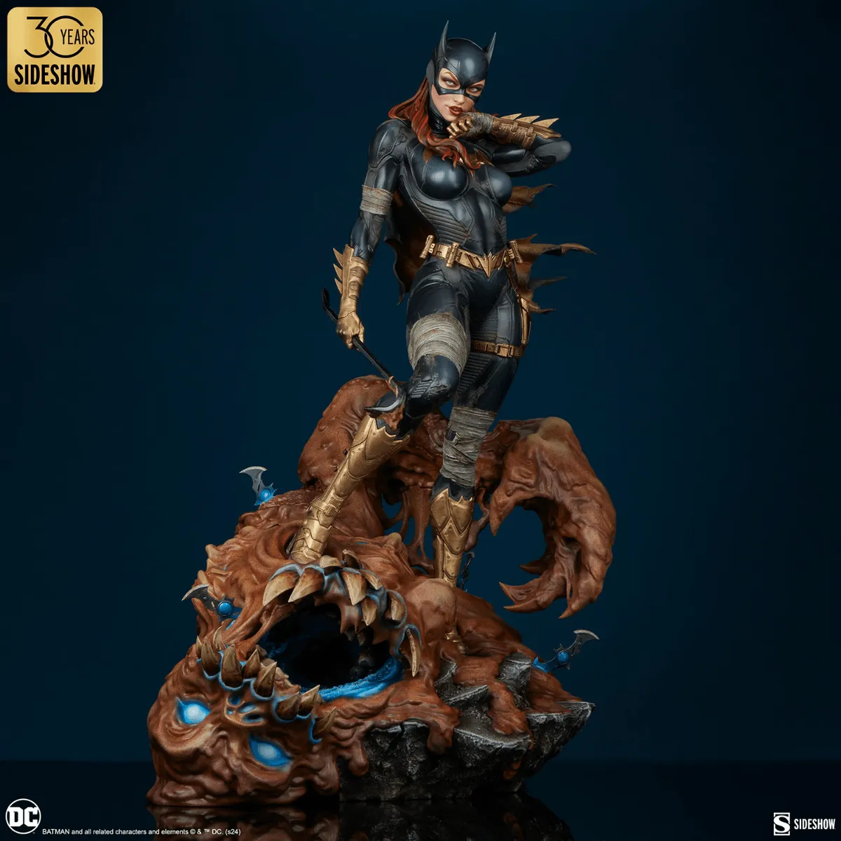 Batman - Batgirl Premium Format Statue - Image 7
