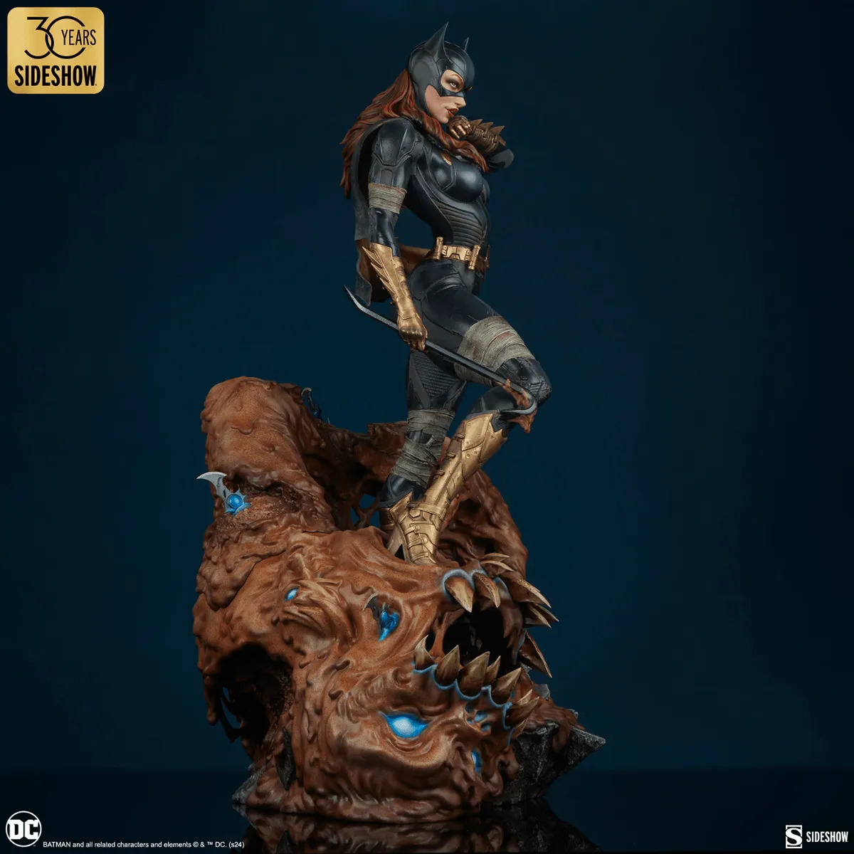 Batman - Batgirl Premium Format Statue - Image 8