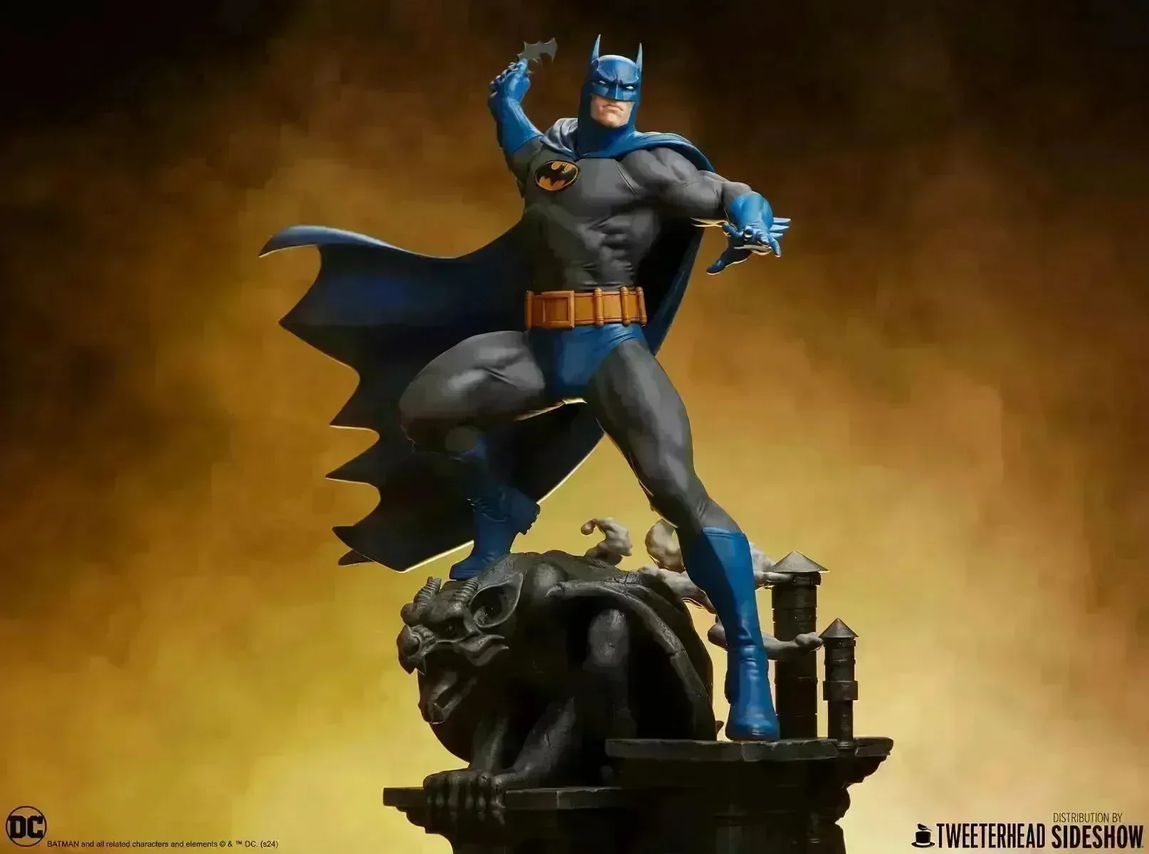Batman - Batman (Retro Edition) 1:6 Scale Maquette - Image 2