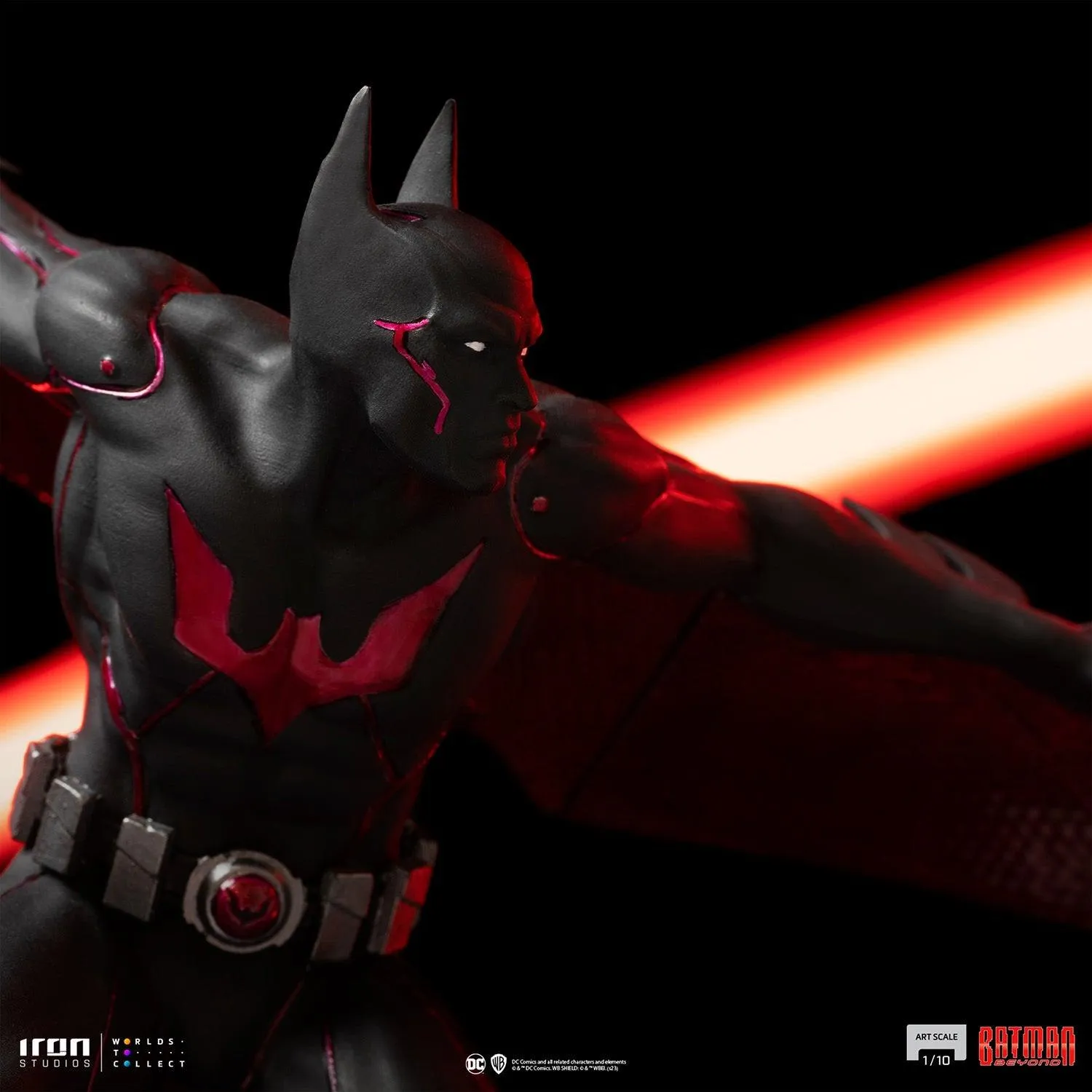 Batman Beyond - Batman 1:10 Scale Statue - Image 13