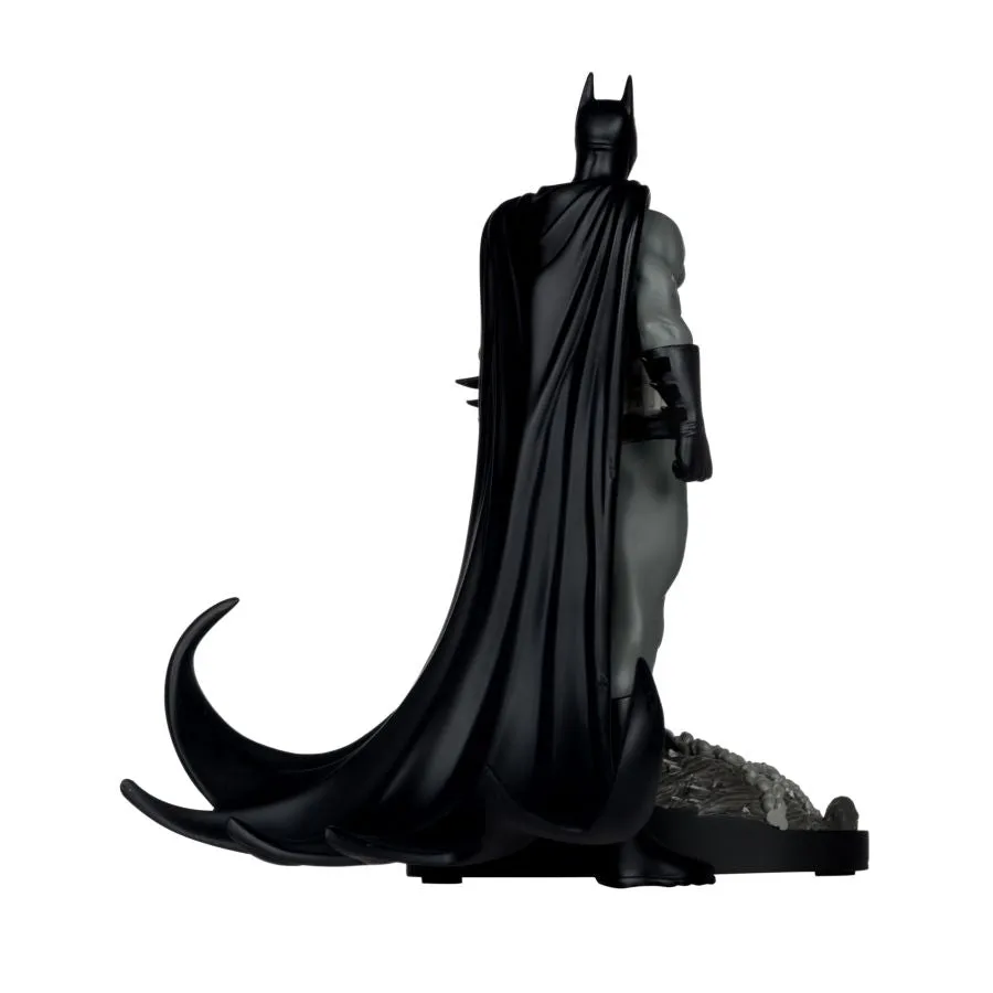 Batman Black & White - Batman by Bjorn Barends Resin Statue - Image 10