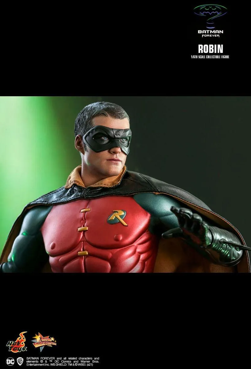 Batman Forever - Robin 1:6 Scale Collectable Action Figure - Image 11