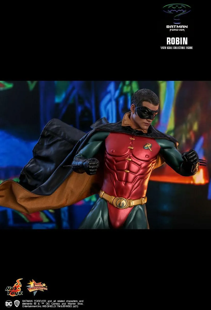 Batman Forever - Robin 1:6 Scale Collectable Action Figure - Image 13