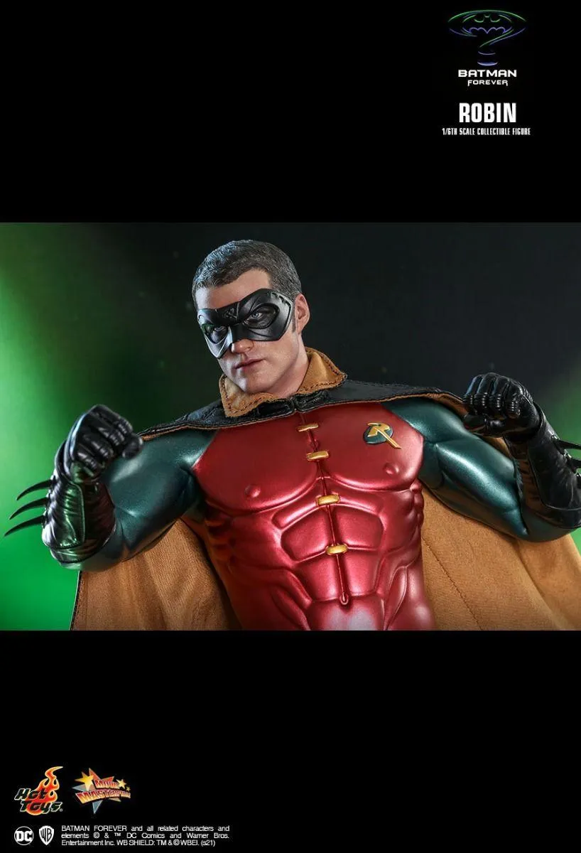 Batman Forever - Robin 1:6 Scale Collectable Action Figure - Image 14