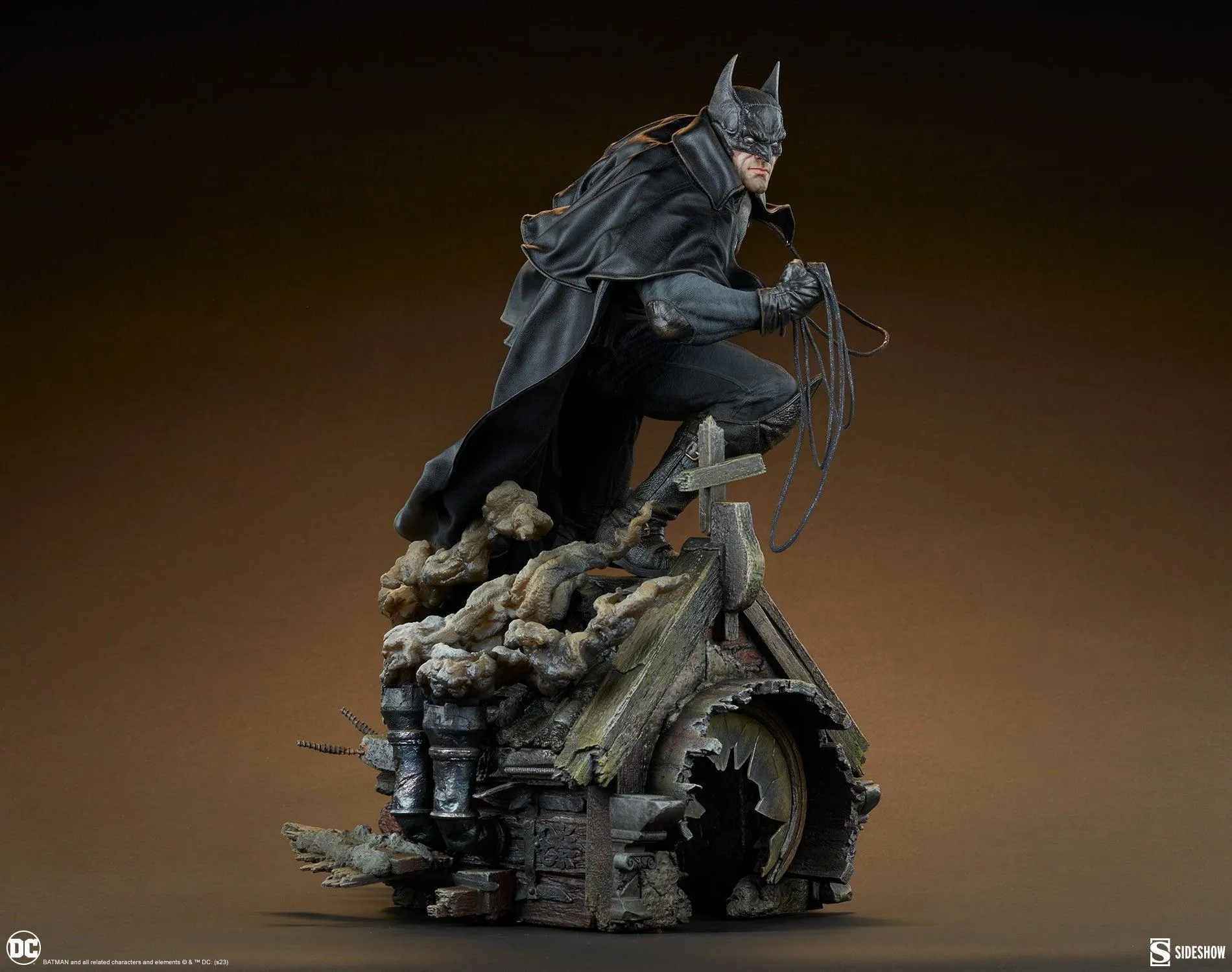 Batman - Gotham by Gaslight Premium Format Statue - Image 13