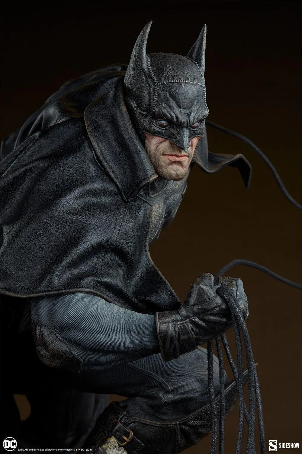 Batman - Gotham by Gaslight Premium Format Statue - Image 15