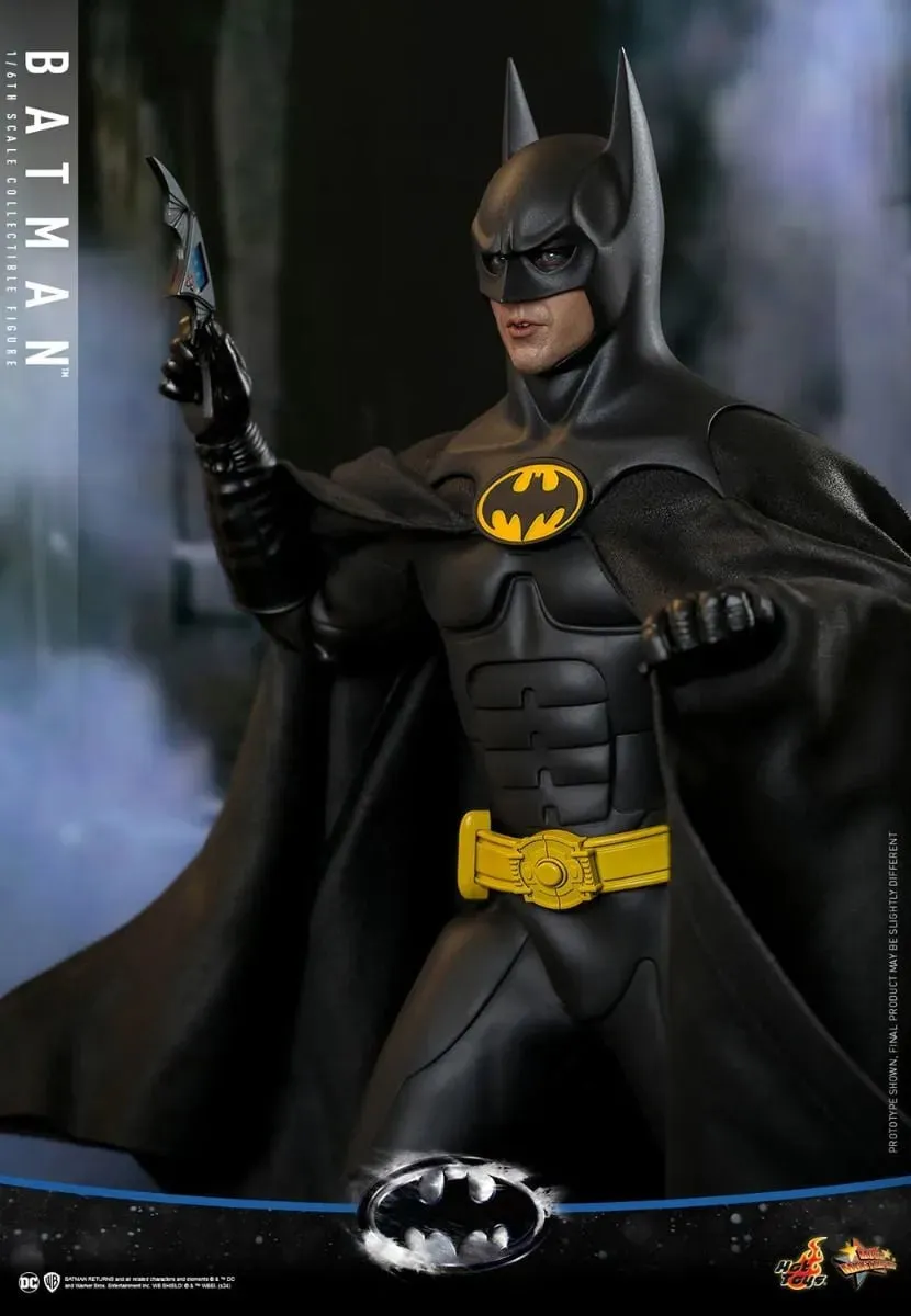Batman Returns - Batman Deluxe 1:6 Scale Collectable Action Figure - Image 12