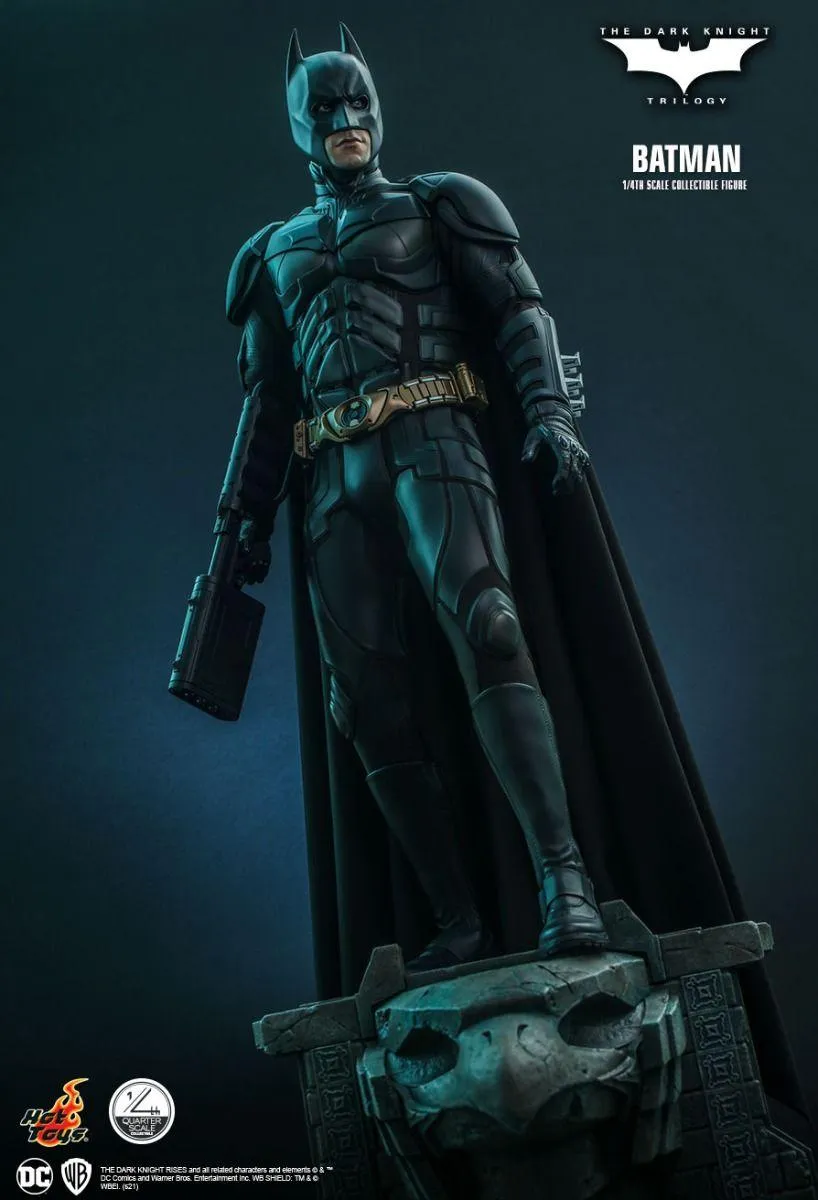 Batman The Dark Knight - Batman 1:4 Scale Collectable Action Figure - Image 9