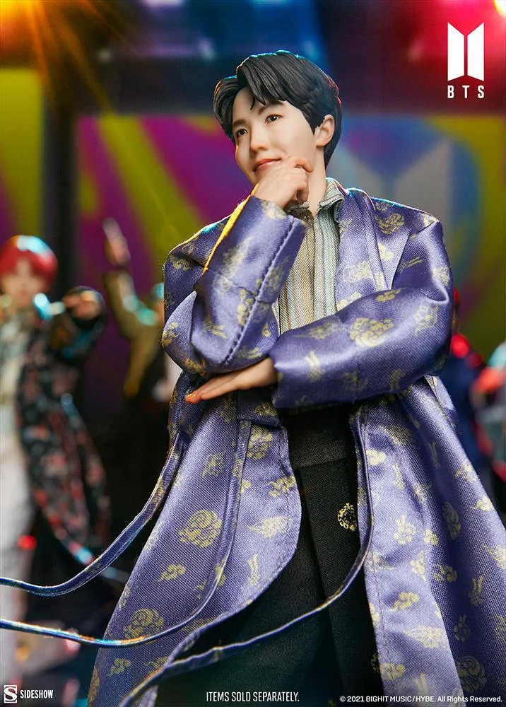 BTS - j-hope Deluxe Statue - Image 5