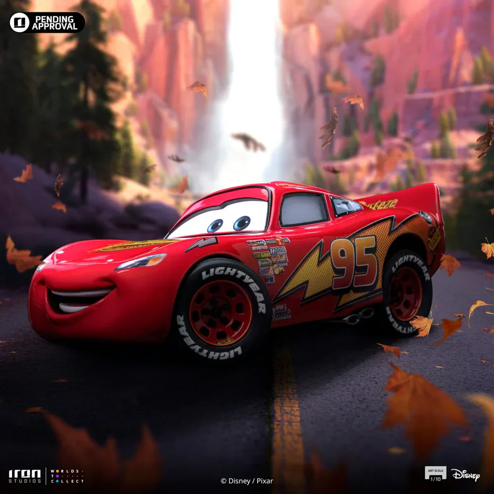 Cars - Lightning McQueen 1:10 Scale Statue - Image 2