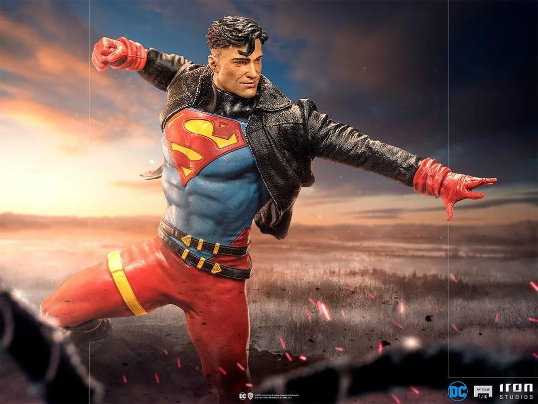 Superman - Superboy 1:10 Scale Statue - Image 13