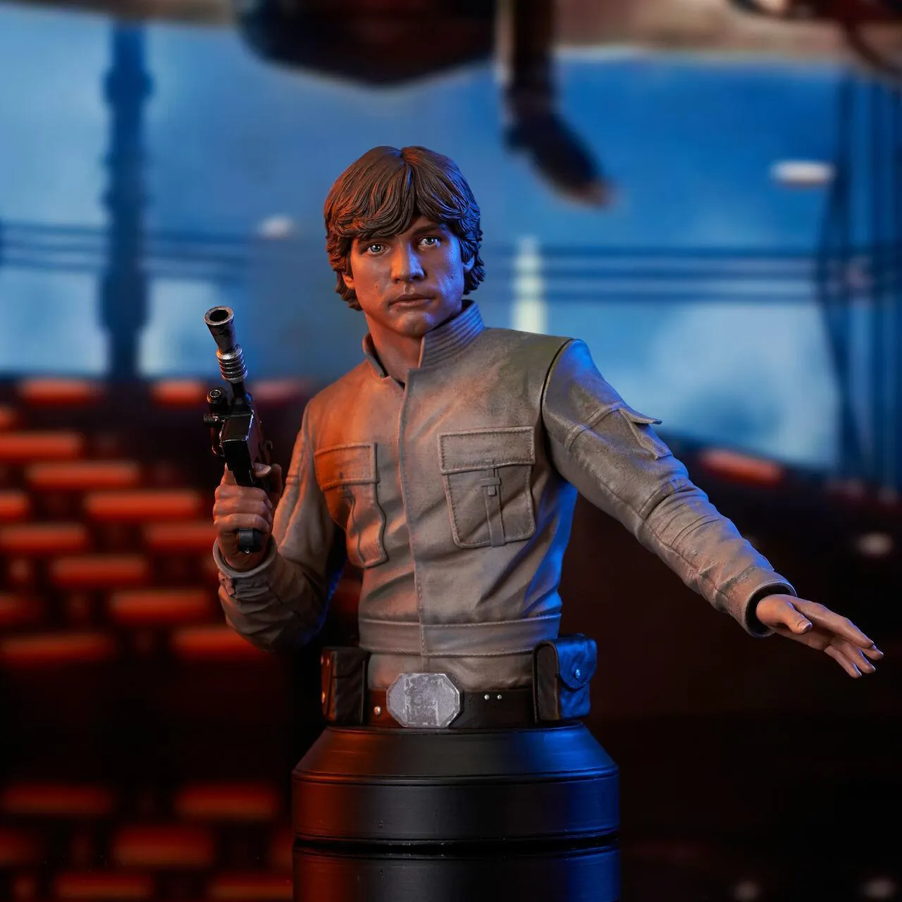 Star Wars: The Empire Strikes Back⢠- Luke Skywalker (Bespin) Mini Bust - Image 4