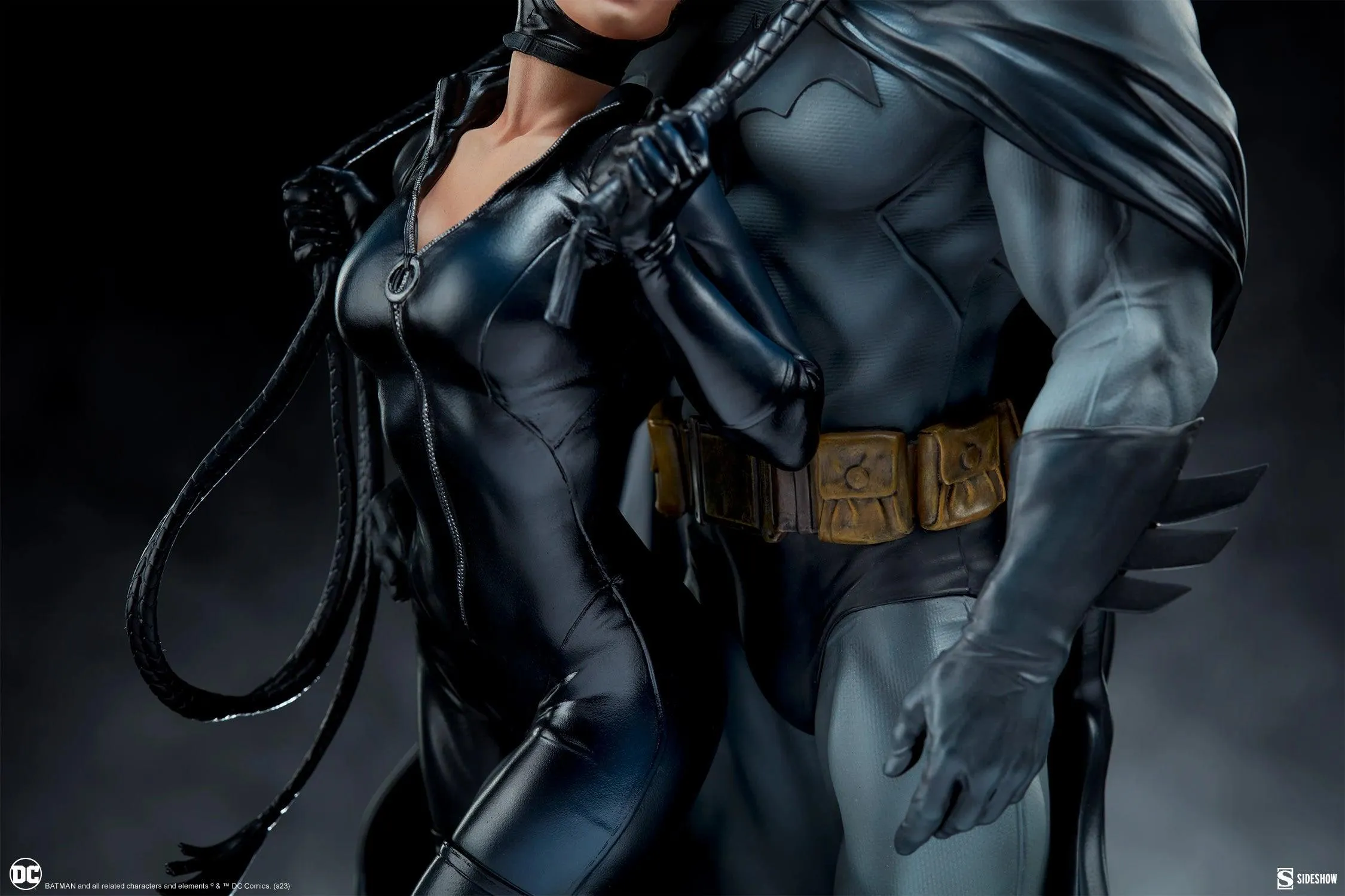 DC Comics - Batman & Catwoman Diorama - Image 14