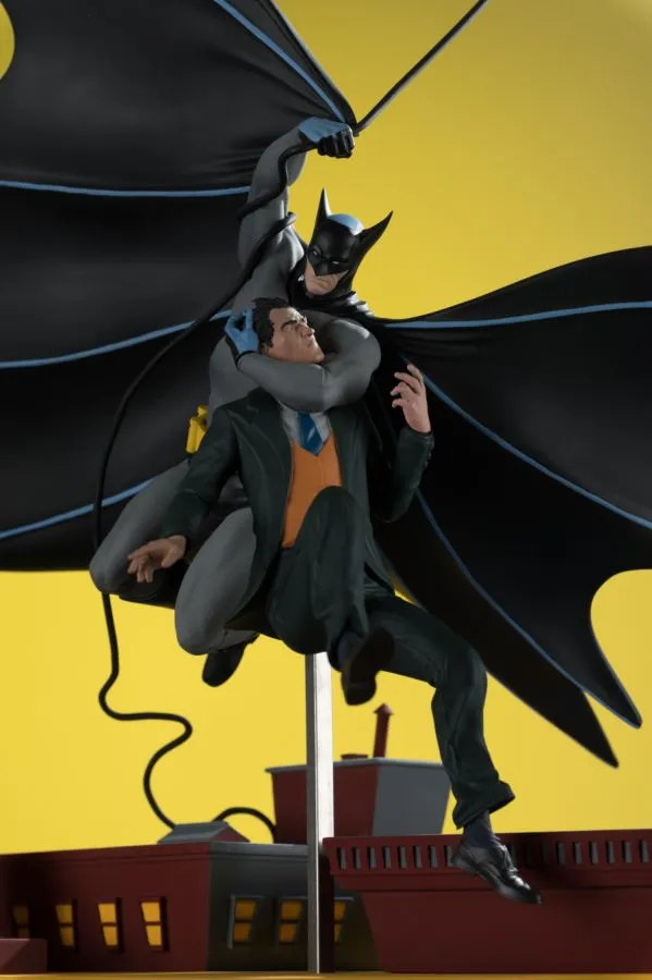 DC Comics - Batman Detective Comics #27 Resin Statue - Image 7