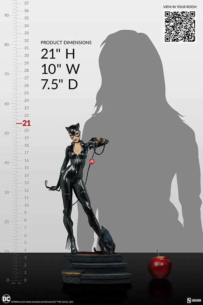 DC Comics - Catwoman Premium Format Statue - Image 7