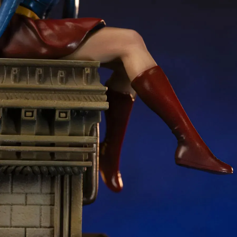 DC Comics - Supergirl Series 8 1:10 Scale Statue - Image 8