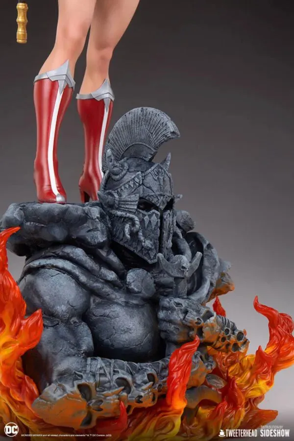 DC Comics - Wonder Woman 1:4 Scale Maquette - Image 14