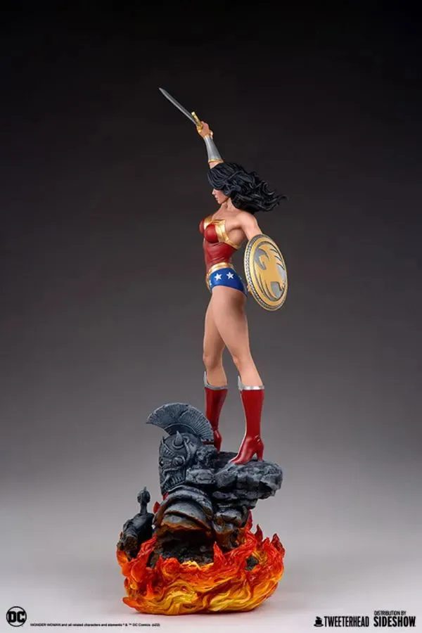 DC Comics - Wonder Woman 1:4 Scale Maquette - Image 8