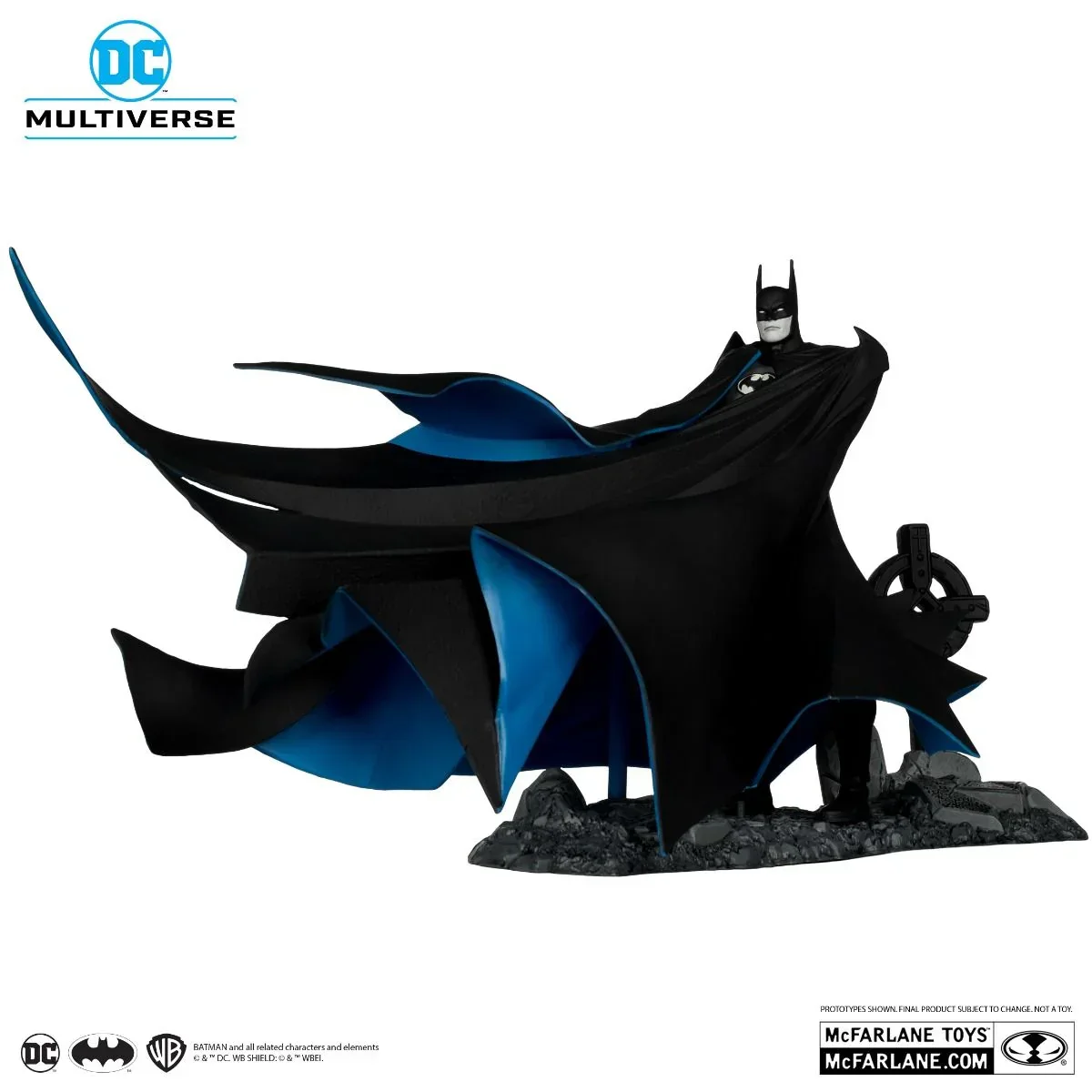 DC Multiverse - Batman: Year Two (Black & White Accent) Gold Label Figure - Image 3