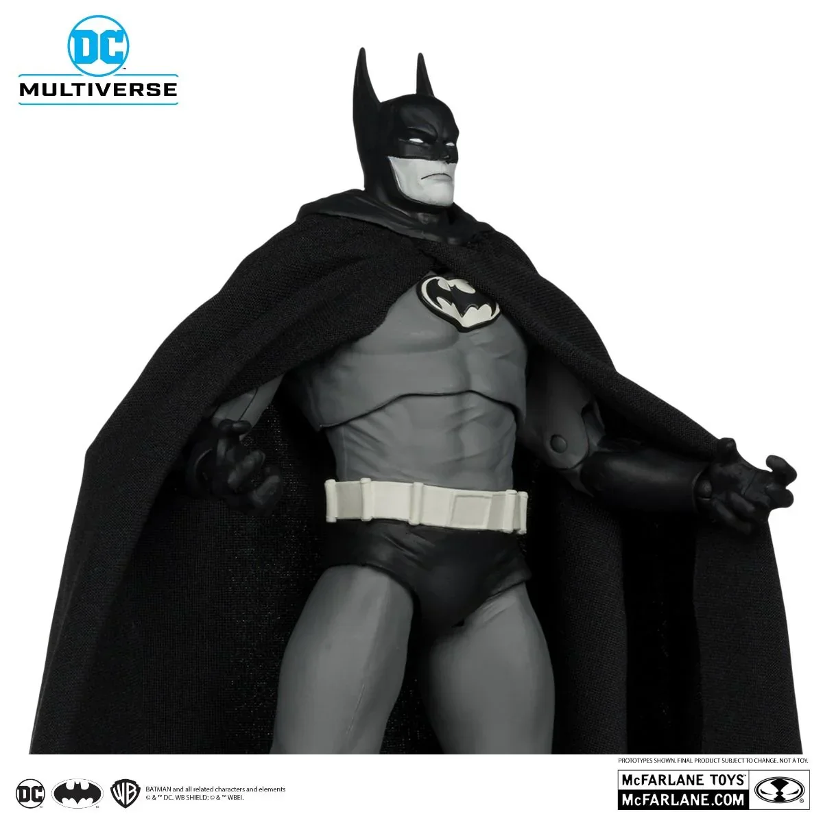 DC Multiverse - Batman: Year Two (Black & White Accent) Gold Label Figure - Image 7