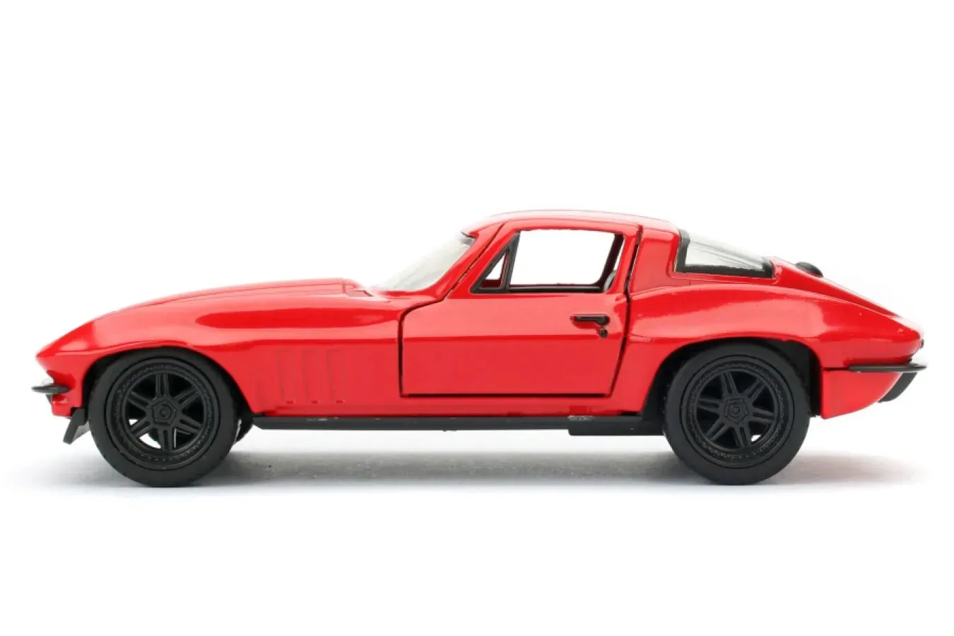 Fast and Furious 8 - '66 Chevy Corvette 1:32 Scale Hollywood Ride - Image 3