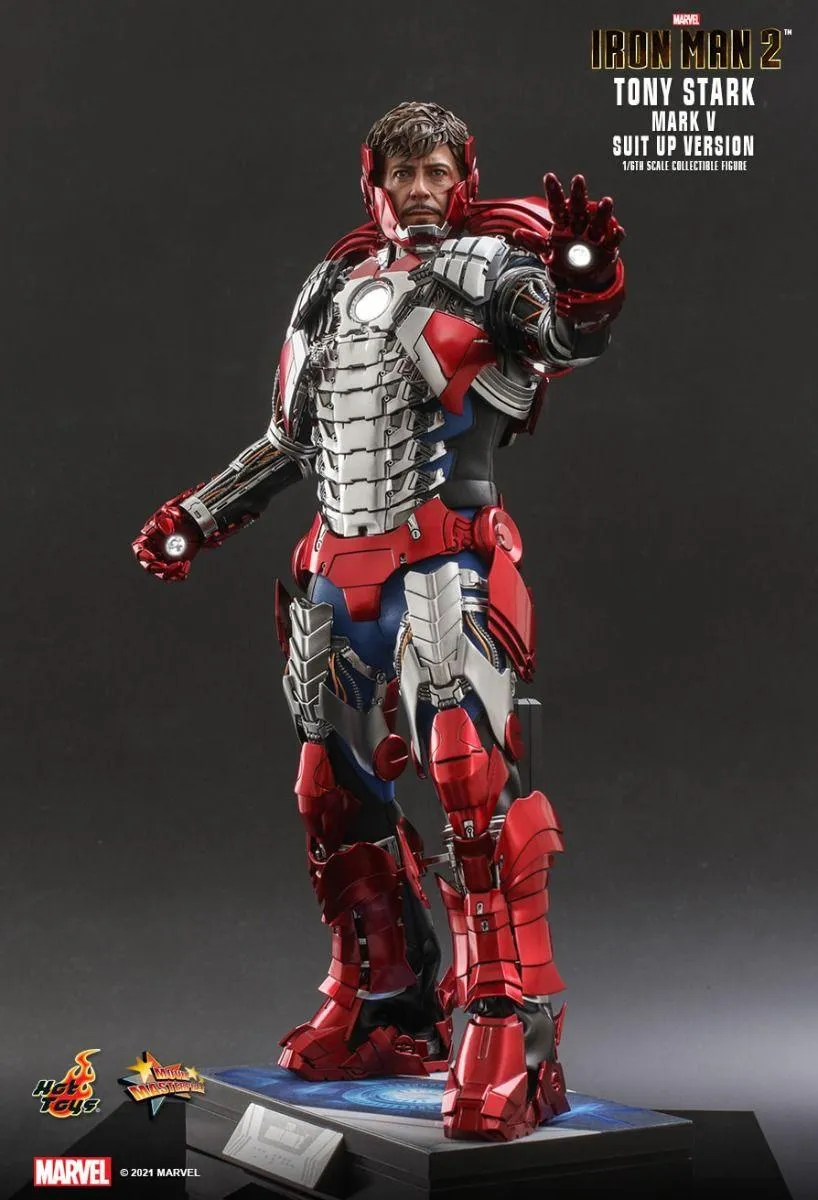 Iron Man 2 - Tony Stark Mark V Suit Up 1:6 Scale Collectable Action Figure - Image 2