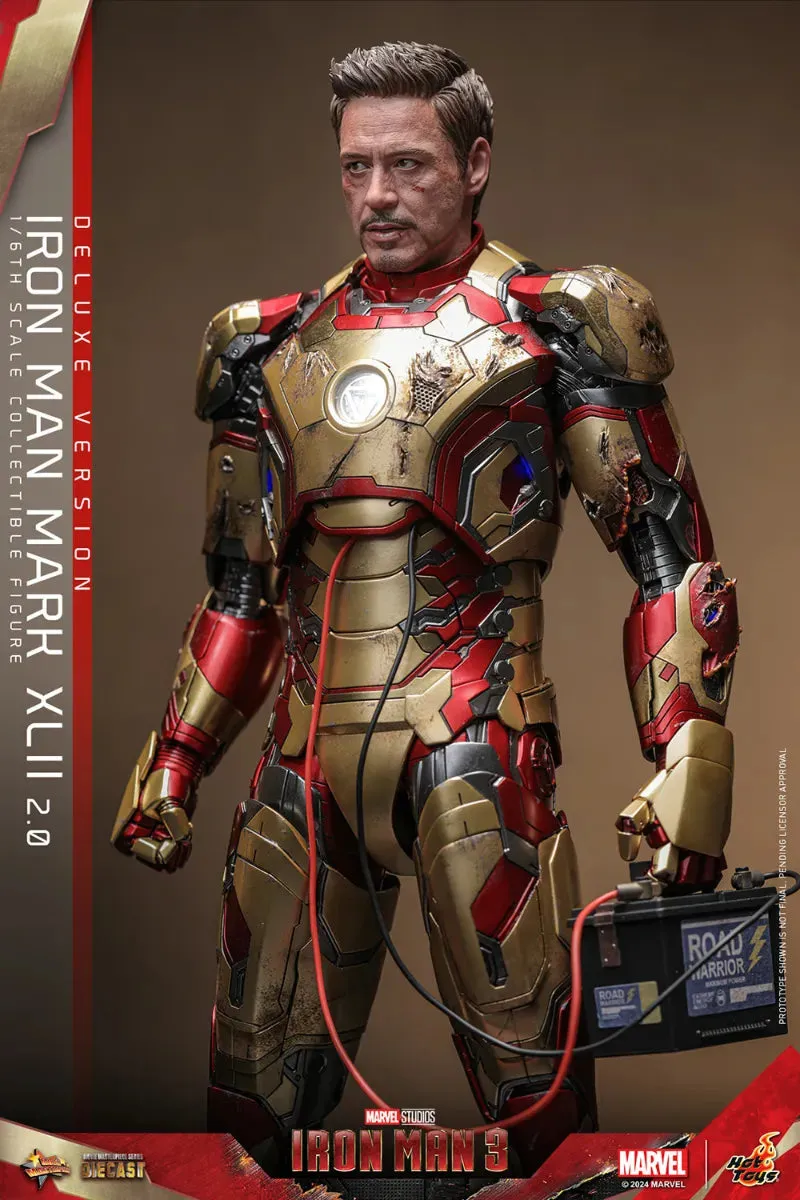Iron Man 3 - Iron Man Mk 42 (2.0) Deluxe 1:6 Scale Collectable Action Figure - Image 11