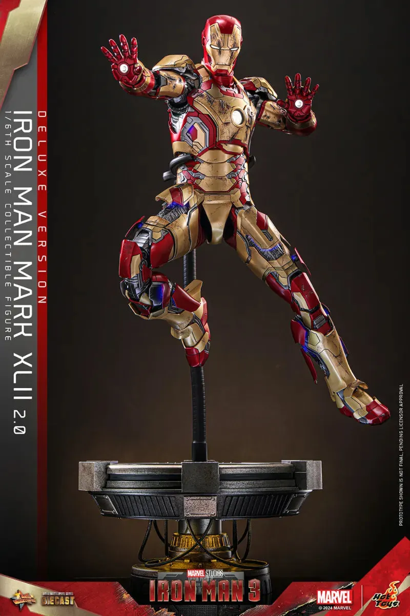 Iron Man 3 - Iron Man Mk 42 (2.0) Deluxe 1:6 Scale Collectable Action Figure - Image 12