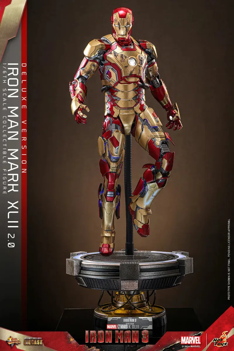 Iron Man 3 - Iron Man Mk 42 (2.0) Deluxe 1:6 Scale Collectable Action Figure - Image 4