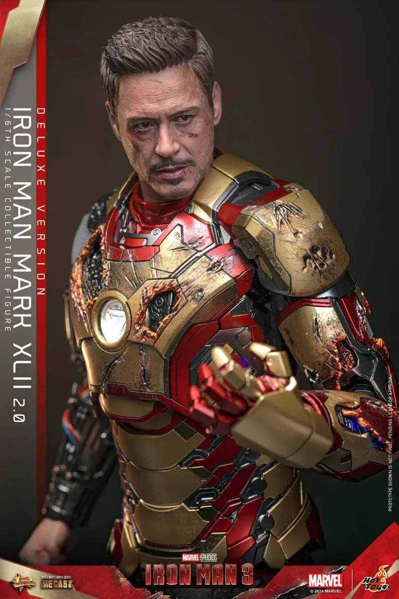 Iron Man 3 - Iron Man Mk 42 (2.0) Deluxe 1:6 Scale Collectable Action Figure - Image 5