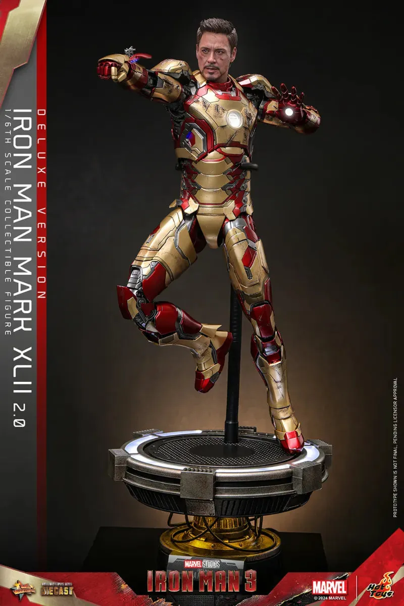 Iron Man 3 - Iron Man Mk 42 (2.0) Deluxe 1:6 Scale Collectable Action Figure - Image 9