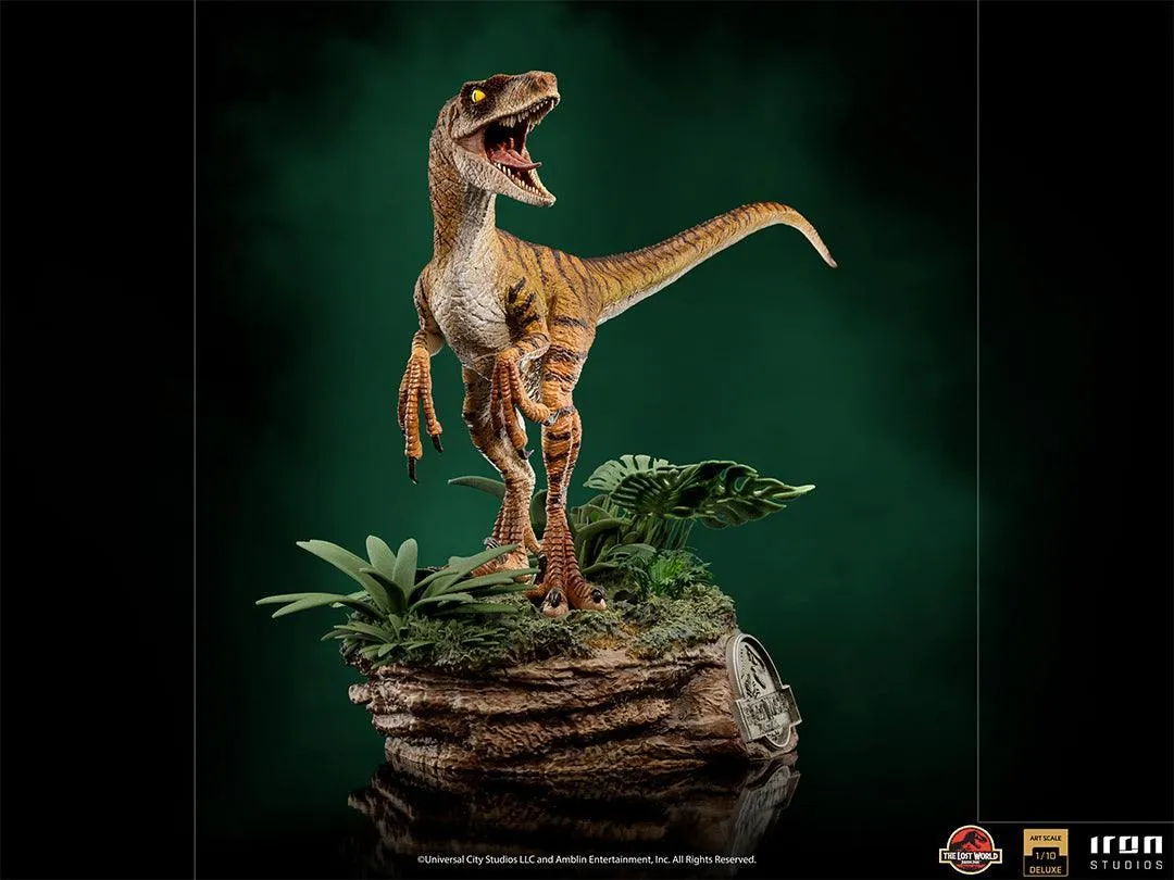 Jurassic Park 2: Lost World - Velociraptor Deluxe 1:10 Scale Statue - Image 2