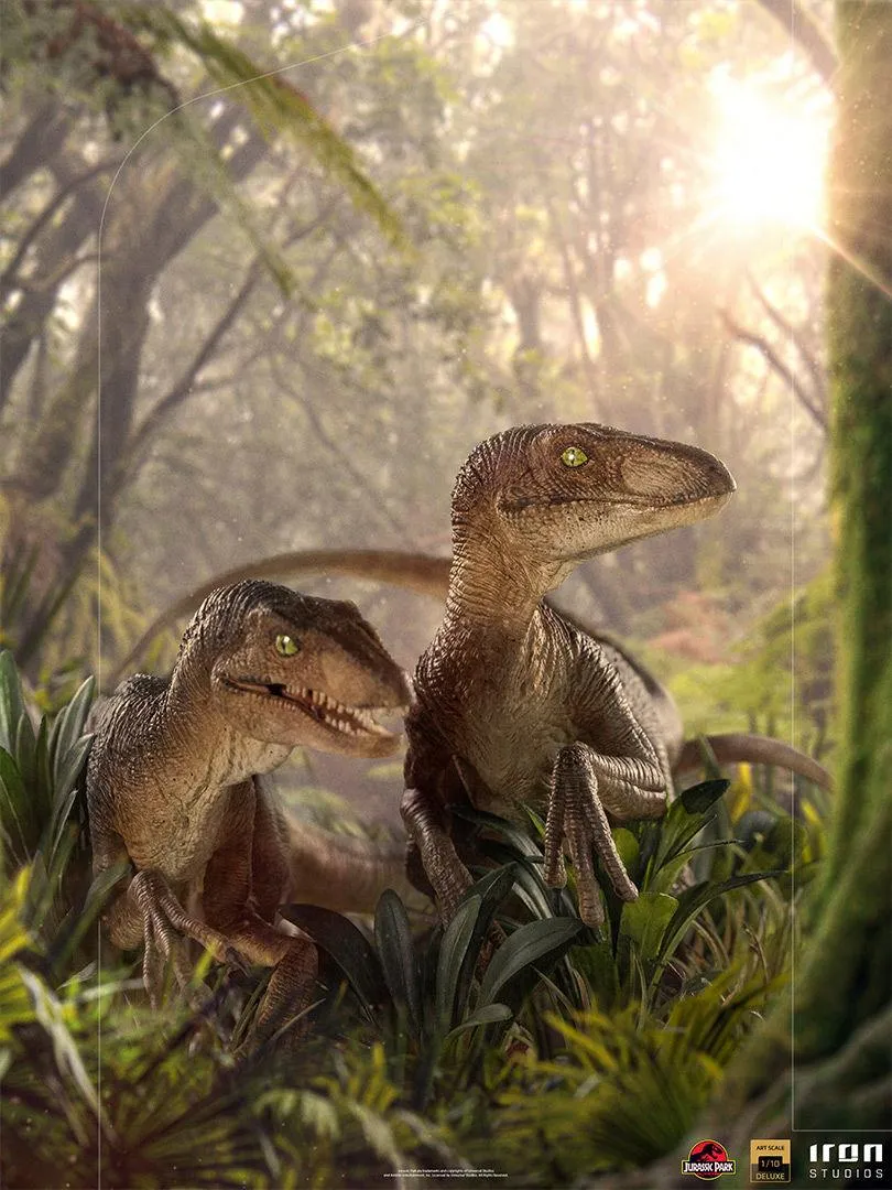 Jurassic Park - Two Raptors Deluxe 1:10 Scale Statue - Image 11