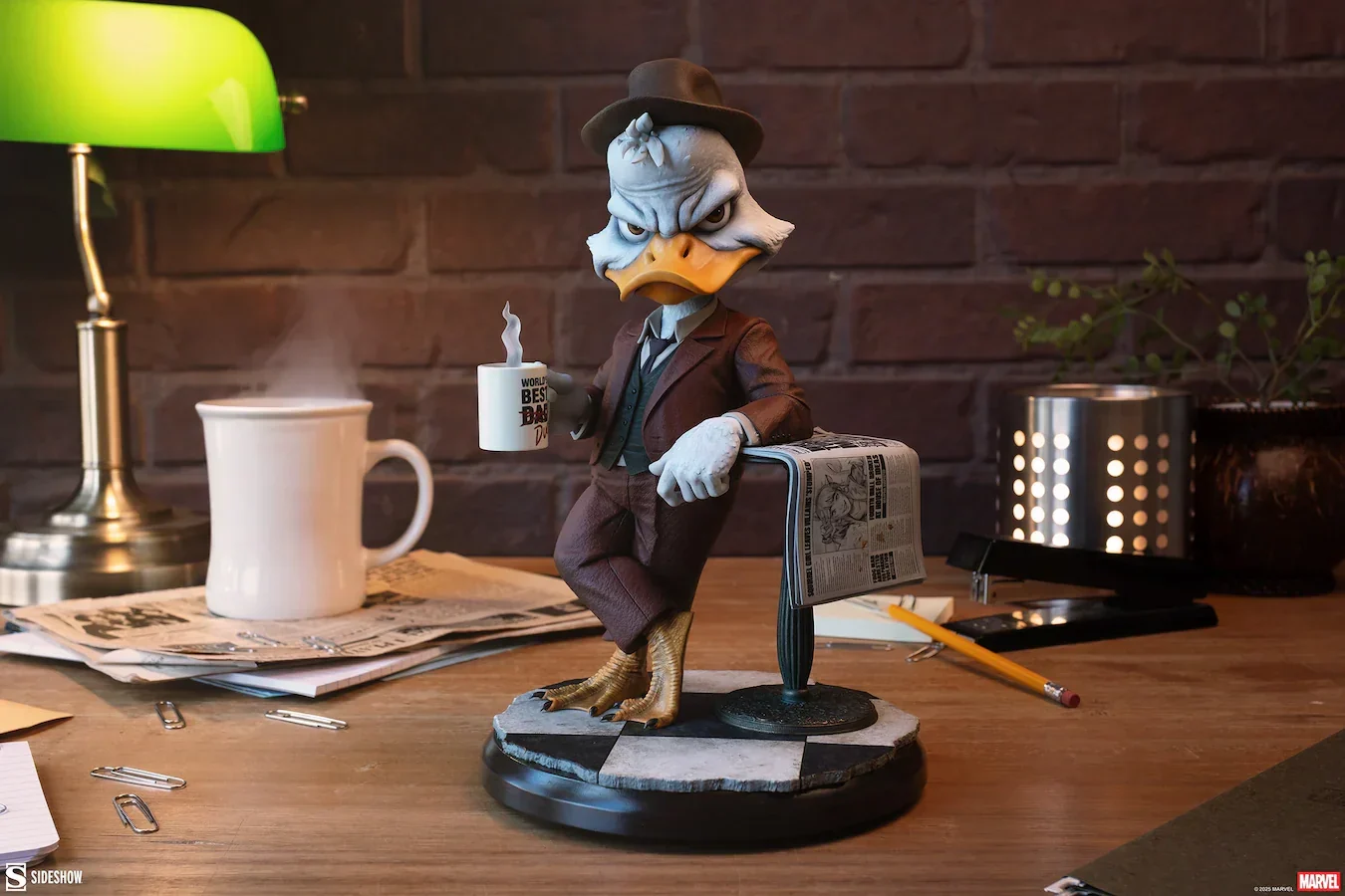Marvel Comics - Howard the Duck Premium Format Statue - Image 5