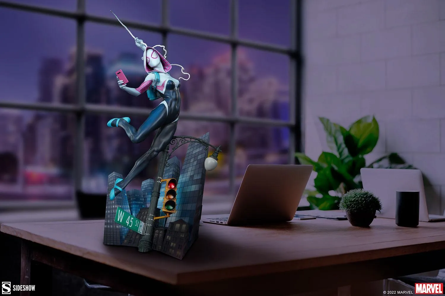 Marvel Comics - Spider-Gwen Premium Format Statue - Image 11