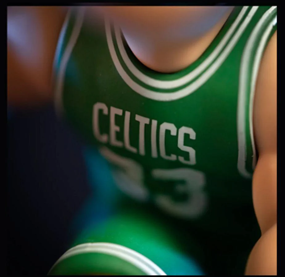 NBA - Larry Bird (Celtics) Mini 6" Vinyl Figure - Image 3