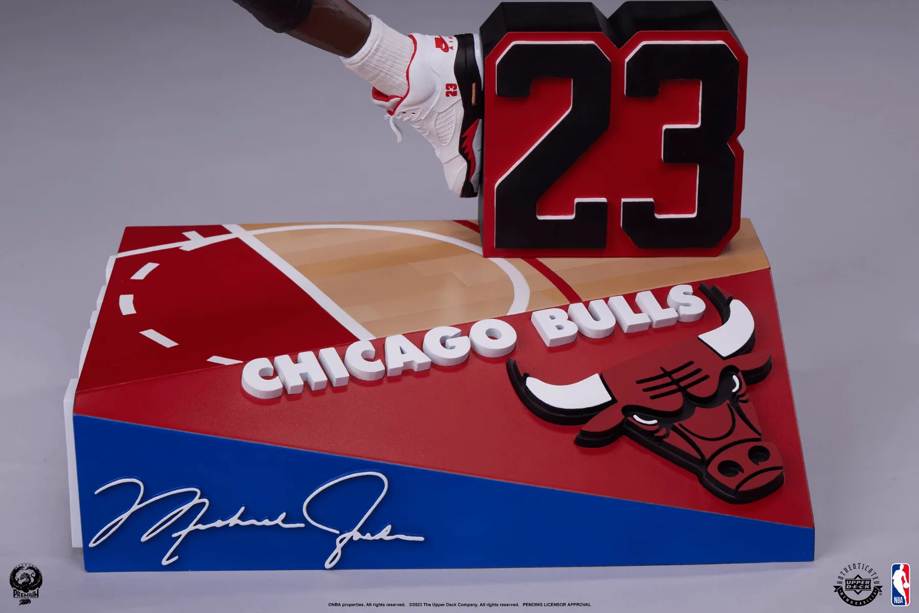 NBA - Michael Jordan 1:4 Scale Statue - Image 24
