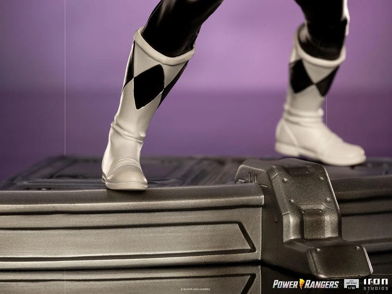 Power Rangers - Black Ranger 1:10 Scale Statue - Image 8
