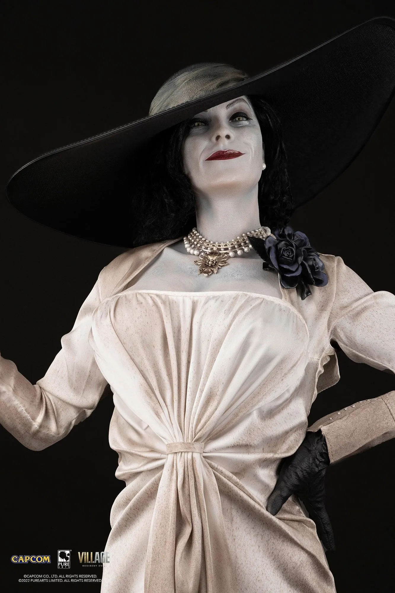 Resident Evil - Lady Dimitrescu 1:4 Scale Statue - Image 31