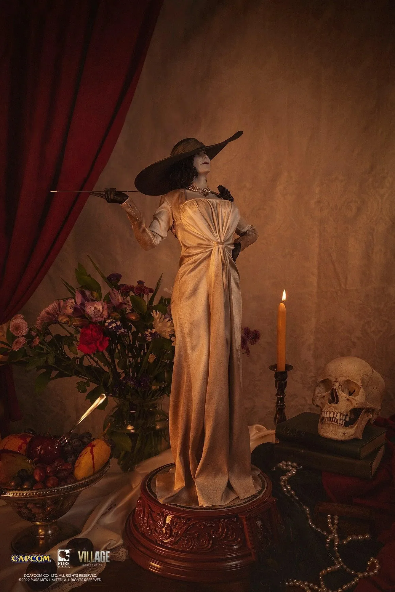 Resident Evil - Lady Dimitrescu 1:4 Scale Statue - Image 6