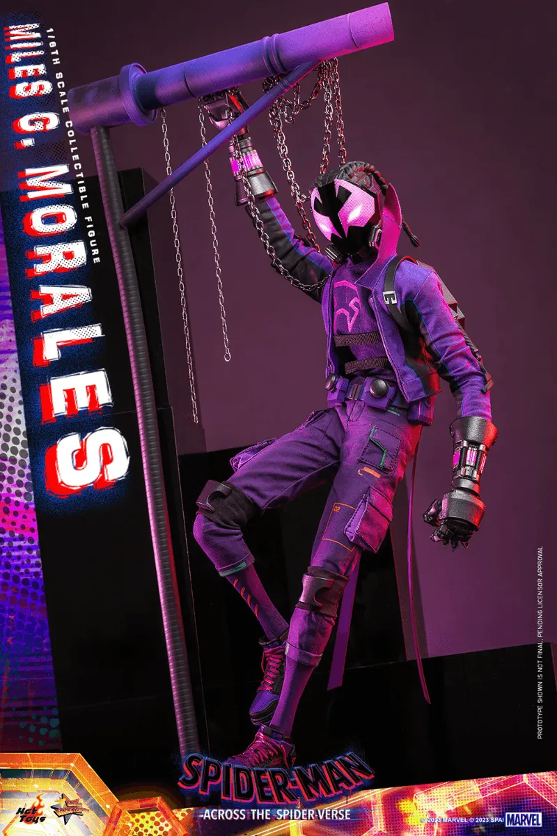 Spider-Man: Across the Spider-Verse - Miles G. Morales 1:6 Scale Collectable Figure - Image 6