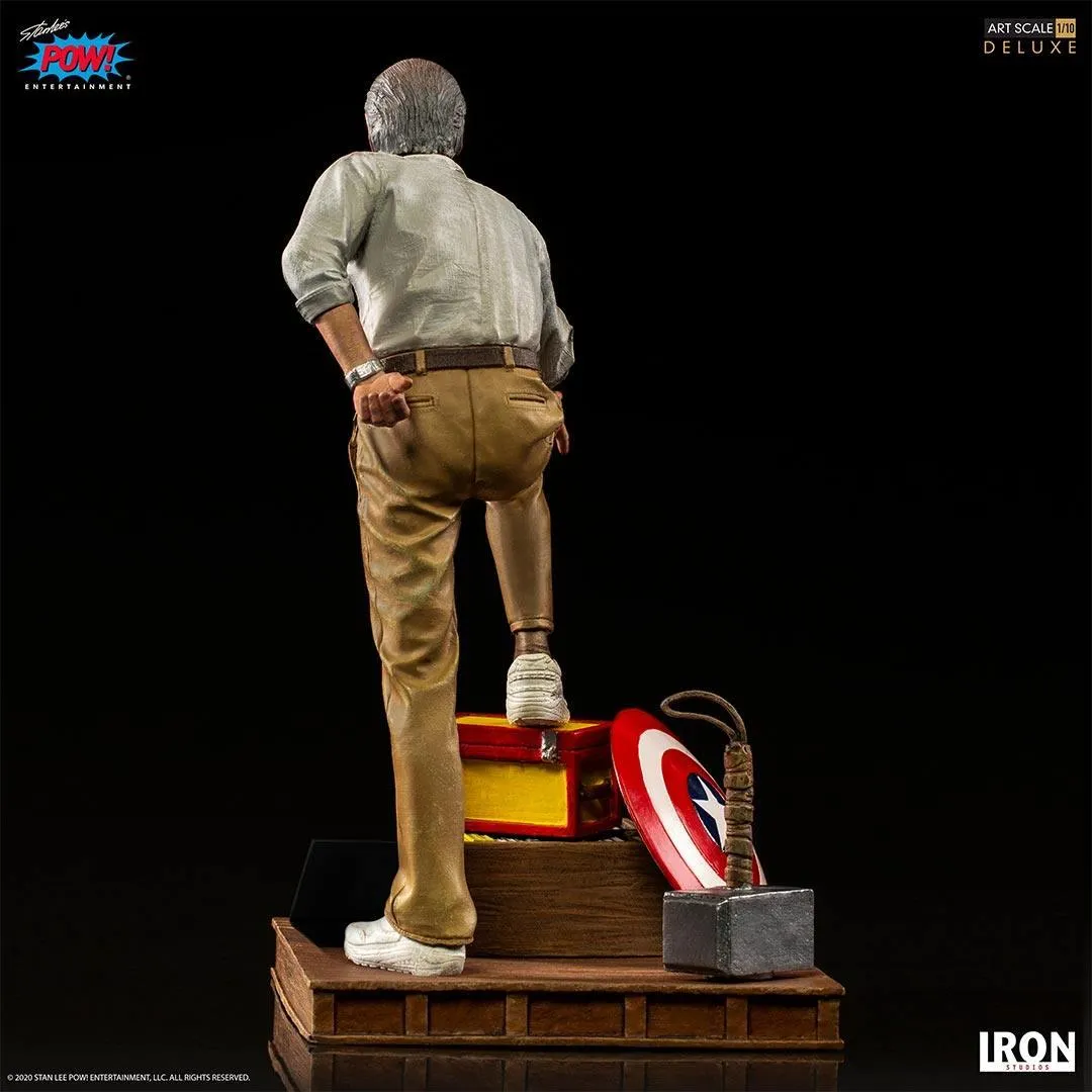 Stan Lee - Deluxe 1:10 Scale Statue - Image 4