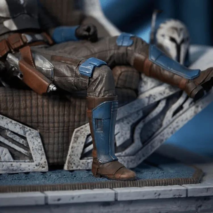 Star Wars: Mandalorian - Bo-Katan on Throne Statue - Image 14