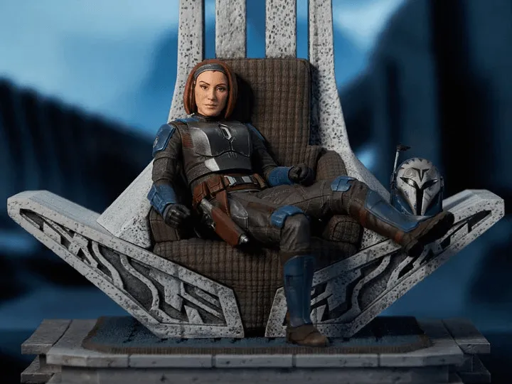 Star Wars: Mandalorian - Bo-Katan on Throne Statue - Image 2