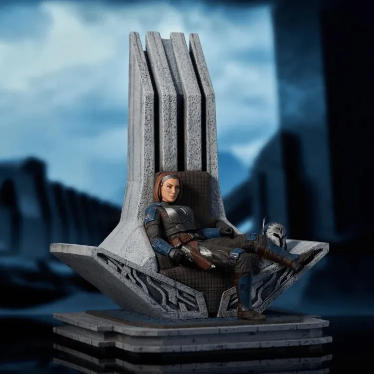 Star Wars: Mandalorian - Bo-Katan on Throne Statue - Image 4