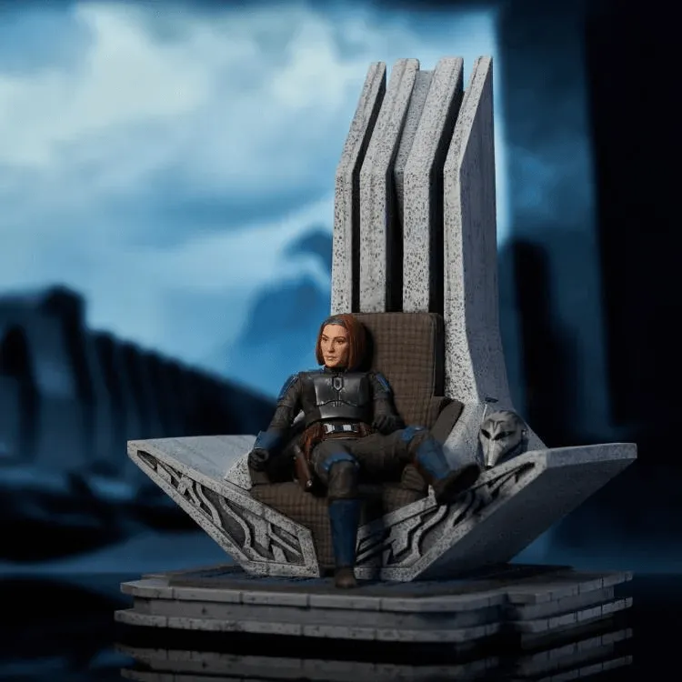 Star Wars: Mandalorian - Bo-Katan on Throne Statue - Image 5