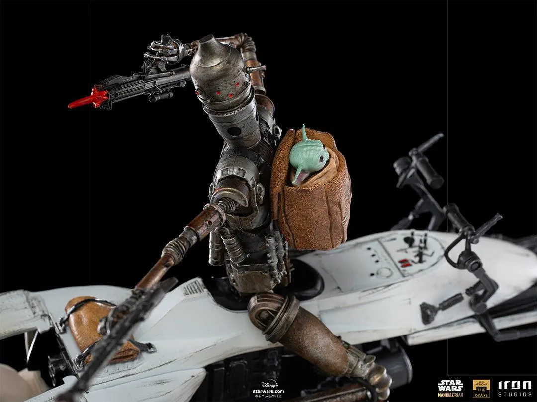 Star Wars: Mandalorian - IG-11 & Child Deluxe 1:10 Scale Statue - Image 6
